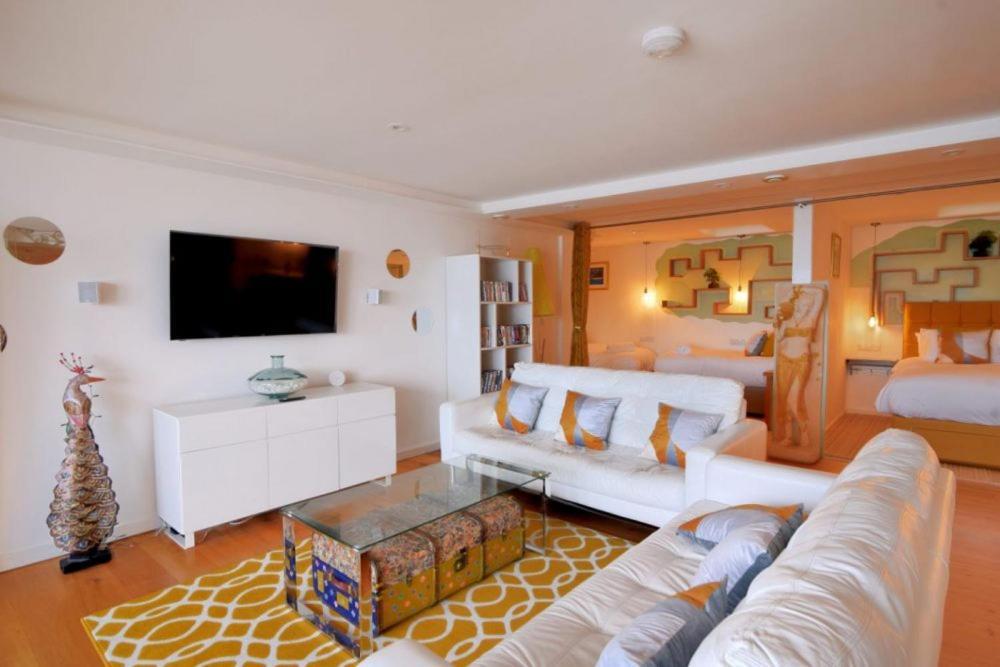 ליים ריג'יס Largigi Offering Two Amazing Panoramic Sea Front Apartments מראה חיצוני תמונה